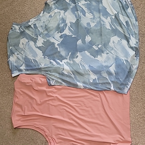 2 XL Athleta Tank Tops - Picture 4 of 4